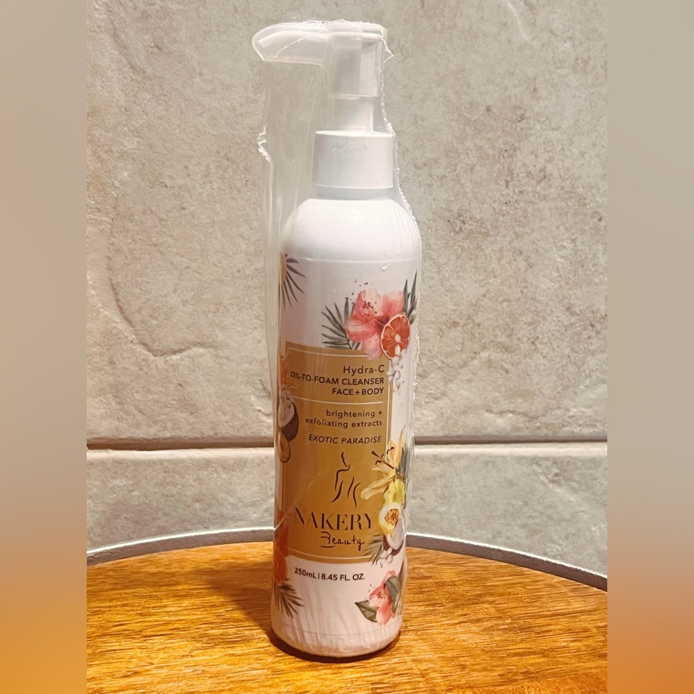 - Nakery Beauty Hydra-C Oil to Foam Face and Body Cleanser Exotic Paradise